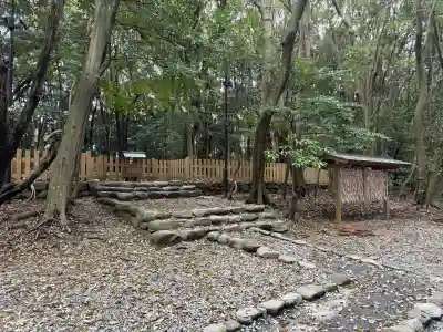 宗像大社の{uncategorized: "未分類", other: "その他", undefined: "問題あり", building: "その他建物", grave: "お墓", sacred_gate: "鳥居", guardian: "狛犬", statue: "像", buddha: "仏像", history: "歴史", nature: "自然", garden: "庭園", animal: "動物", pagoda: "塔", temizu: "手水舎", mountain_gate: "山門・神門", sanctuary: "本殿・本堂", subordinate: "末社・摂社", art: "芸術", scenery: "景色", jizo: "地蔵", ema: "絵馬", goshuin: "御朱印", omikuji: "おみくじ", items: "授与品その他", amulet: "お守り", goshuincho: "御朱印帳", eats: "食事", festival: "お祭り", votive_dance: "神楽", shichigosan: "七五三参", wedding: "結婚式", experience: "体験その他", initially: "初詣", around: "周辺", anti_infection: "感染症対策"}
