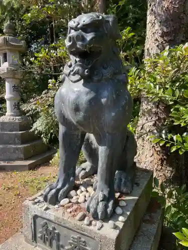 神明社の狛犬