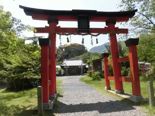 丹生官省符神社の鳥居