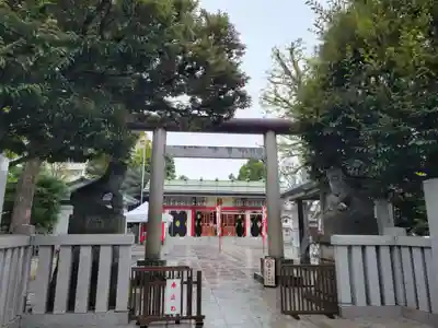 池袋氷川神社の鳥居