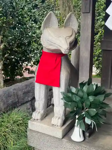 有楽稲荷神社の{uncategorized: "未分類", other: "その他", undefined: "問題あり", building: "その他建物", grave: "お墓", sacred_gate: "鳥居", guardian: "狛犬", statue: "像", buddha: "仏像", history: "歴史", nature: "自然", garden: "庭園", animal: "動物", pagoda: "塔", temizu: "手水舎", mountain_gate: "山門・神門", sanctuary: "本殿・本堂", subordinate: "末社・摂社", art: "芸術", scenery: "景色", jizo: "地蔵", ema: "絵馬", goshuin: "御朱印", omikuji: "おみくじ", items: "授与品その他", amulet: "お守り", goshuincho: "御朱印帳", eats: "食事", festival: "お祭り", votive_dance: "神楽", shichigosan: "七五三参", wedding: "結婚式", experience: "体験その他", initially: "初詣", around: "周辺", anti_infection: "感染症対策"}
