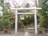 鎮守氷川神社の鳥居