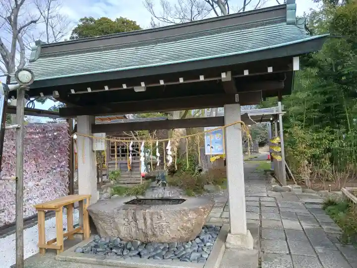 菊田神社の{uncategorized: "未分類", other: "その他", undefined: "問題あり", building: "その他建物", grave: "お墓", sacred_gate: "鳥居", guardian: "狛犬", statue: "像", buddha: "仏像", history: "歴史", nature: "自然", garden: "庭園", animal: "動物", pagoda: "塔", temizu: "手水舎", mountain_gate: "山門・神門", sanctuary: "本殿・本堂", subordinate: "末社・摂社", art: "芸術", scenery: "景色", jizo: "地蔵", ema: "絵馬", goshuin: "御朱印", omikuji: "おみくじ", items: "授与品その他", amulet: "お守り", goshuincho: "御朱印帳", eats: "食事", festival: "お祭り", votive_dance: "神楽", shichigosan: "七五三参", wedding: "結婚式", experience: "体験その他", initially: "初詣", around: "周辺", anti_infection: "感染症対策"}