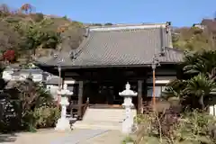 持光寺の本殿