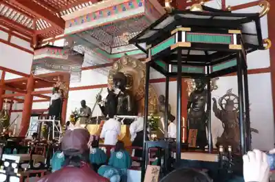 薬師寺の本殿・本堂