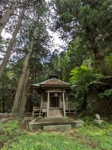 東堂山 満福寺（昭和羅漢）の建物その他