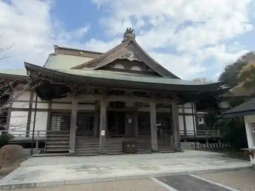 光明寺の{uncategorized: "未分類", other: "その他", undefined: "問題あり", building: "その他建物", grave: "お墓", sacred_gate: "鳥居", guardian: "狛犬", statue: "像", buddha: "仏像", history: "歴史", nature: "自然", garden: "庭園", animal: "動物", pagoda: "塔", temizu: "手水舎", mountain_gate: "山門・神門", sanctuary: "本殿・本堂", subordinate: "末社・摂社", art: "芸術", scenery: "景色", jizo: "地蔵", ema: "絵馬", goshuin: "御朱印", omikuji: "おみくじ", items: "授与品その他", amulet: "お守り", goshuincho: "御朱印帳", eats: "食事", festival: "お祭り", votive_dance: "神楽", shichigosan: "七五三参", wedding: "結婚式", experience: "体験その他", initially: "初詣", around: "周辺", anti_infection: "感染症対策"}