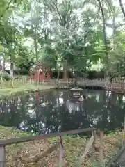 調神社の庭園