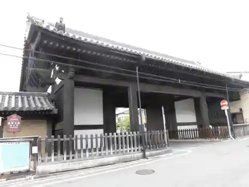 蓮華王院（三十三間堂）の山門・神門