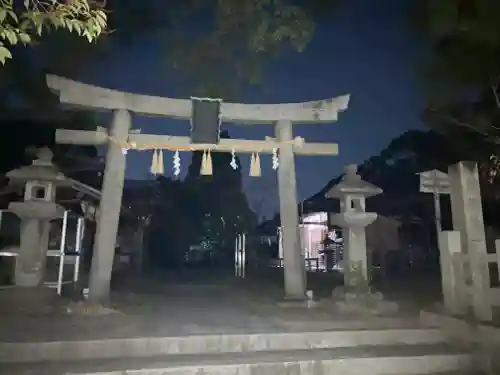 新熊野神社の鳥居