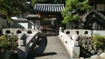 福寿院の山門・神門