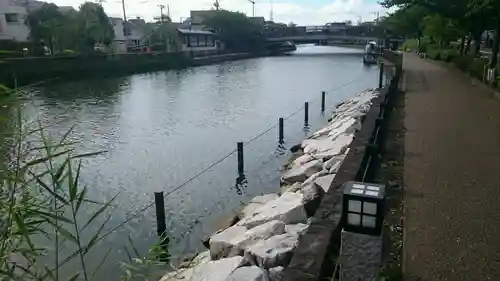 稲荷神社の周辺