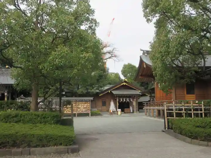 神明社の山門・神門