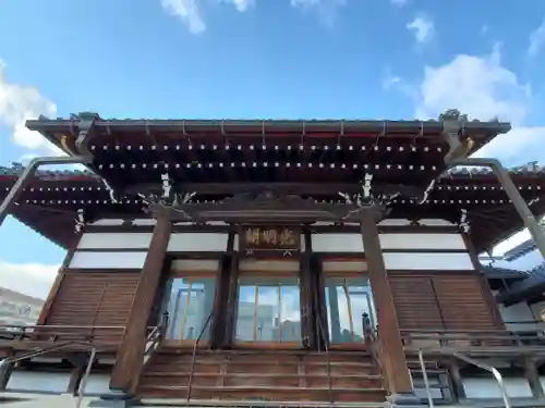 善導寺の本殿・本堂