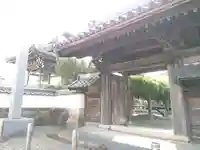 縁盛寺の山門・神門