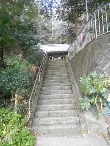 山の根熊野神社のその他建物