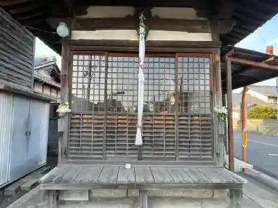観音堂(川守)の{uncategorized: "未分類", other: "その他", undefined: "問題あり", building: "その他建物", grave: "お墓", sacred_gate: "鳥居", guardian: "狛犬", statue: "像", buddha: "仏像", history: "歴史", nature: "自然", garden: "庭園", animal: "動物", pagoda: "塔", temizu: "手水舎", mountain_gate: "山門・神門", sanctuary: "本殿・本堂", subordinate: "末社・摂社", art: "芸術", scenery: "景色", jizo: "地蔵", ema: "絵馬", goshuin: "御朱印", omikuji: "おみくじ", items: "授与品その他", amulet: "お守り", goshuincho: "御朱印帳", eats: "食事", festival: "お祭り", votive_dance: "神楽", shichigosan: "七五三参", wedding: "結婚式", experience: "体験その他", initially: "初詣", around: "周辺", anti_infection: "感染症対策"}