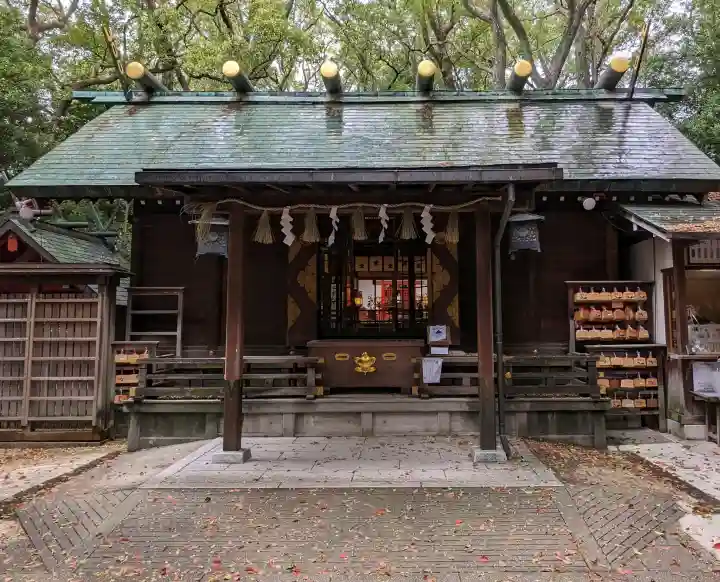 御器所八幡宮の{uncategorized: "未分類", other: "その他", undefined: "問題あり", building: "その他建物", grave: "お墓", sacred_gate: "鳥居", guardian: "狛犬", statue: "像", buddha: "仏像", history: "歴史", nature: "自然", garden: "庭園", animal: "動物", pagoda: "塔", temizu: "手水舎", mountain_gate: "山門・神門", sanctuary: "本殿・本堂", subordinate: "末社・摂社", art: "芸術", scenery: "景色", jizo: "地蔵", ema: "絵馬", goshuin: "御朱印", omikuji: "おみくじ", items: "授与品その他", amulet: "お守り", goshuincho: "御朱印帳", eats: "食事", festival: "お祭り", votive_dance: "神楽", shichigosan: "七五三参", wedding: "結婚式", experience: "体験その他", initially: "初詣", around: "周辺", anti_infection: "感染症対策"}