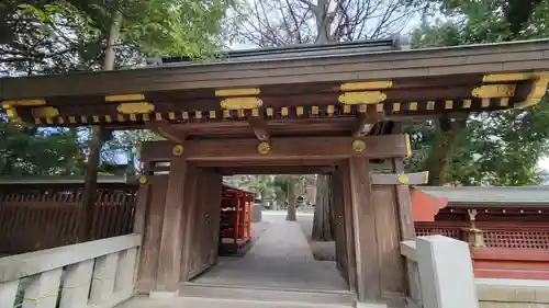 秩父神社の山門