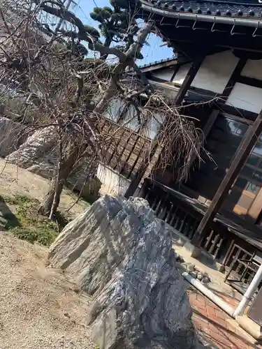 安養寺の本殿