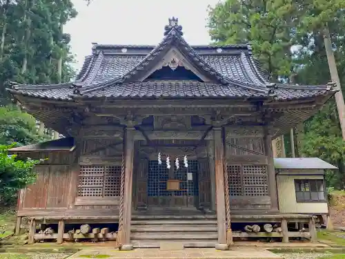 遠賀神社の本殿・本堂