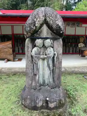 陰陽石神社(宮崎県)