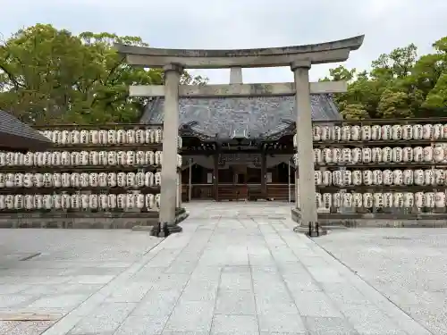 桑名宗社（春日神社）の{uncategorized: "未分類", other: "その他", undefined: "問題あり", building: "その他建物", grave: "お墓", sacred_gate: "鳥居", guardian: "狛犬", statue: "像", buddha: "仏像", history: "歴史", nature: "自然", garden: "庭園", animal: "動物", pagoda: "塔", temizu: "手水舎", mountain_gate: "山門・神門", sanctuary: "本殿・本堂", subordinate: "末社・摂社", art: "芸術", scenery: "景色", jizo: "地蔵", ema: "絵馬", goshuin: "御朱印", omikuji: "おみくじ", items: "授与品その他", amulet: "お守り", goshuincho: "御朱印帳", eats: "食事", festival: "お祭り", votive_dance: "神楽", shichigosan: "七五三参", wedding: "結婚式", experience: "体験その他", initially: "初詣", around: "周辺", anti_infection: "感染症対策"}