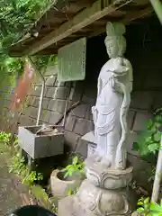 温泉神社の仏像