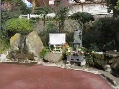 身代り不動尊(大明王院)のその他建物