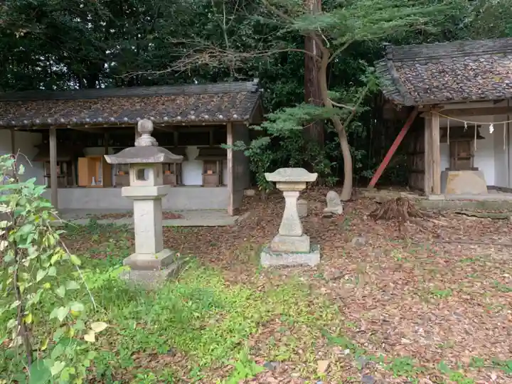 諏訪神社の末社・摂社
