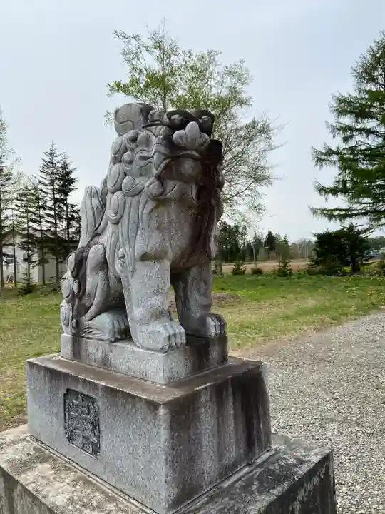 上更別神社の狛犬