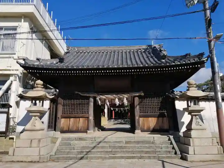 稲爪神社の山門・神門