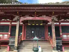 那古寺の本殿