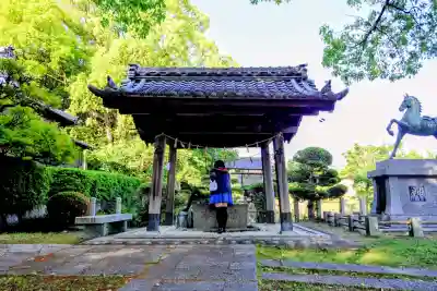 八柱社の{uncategorized: "未分類", other: "その他", undefined: "問題あり", building: "その他建物", grave: "お墓", sacred_gate: "鳥居", guardian: "狛犬", statue: "像", buddha: "仏像", history: "歴史", nature: "自然", garden: "庭園", animal: "動物", pagoda: "塔", temizu: "手水舎", mountain_gate: "山門・神門", sanctuary: "本殿・本堂", subordinate: "末社・摂社", art: "芸術", scenery: "景色", jizo: "地蔵", ema: "絵馬", goshuin: "御朱印", omikuji: "おみくじ", items: "授与品その他", amulet: "お守り", goshuincho: "御朱印帳", eats: "食事", festival: "お祭り", votive_dance: "神楽", shichigosan: "七五三参", wedding: "結婚式", experience: "体験その他", initially: "初詣", around: "周辺", anti_infection: "感染症対策"}