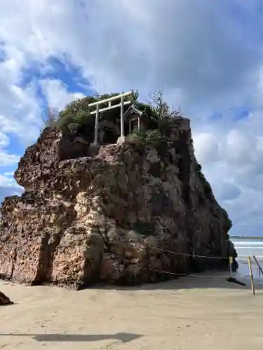 稲佐の浜　弁天島(島根県)