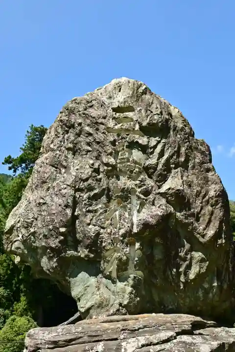 烏帽子杜三島神社(愛媛県)