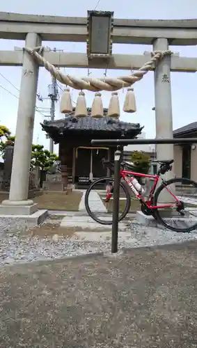 徳島稲荷神社の鳥居