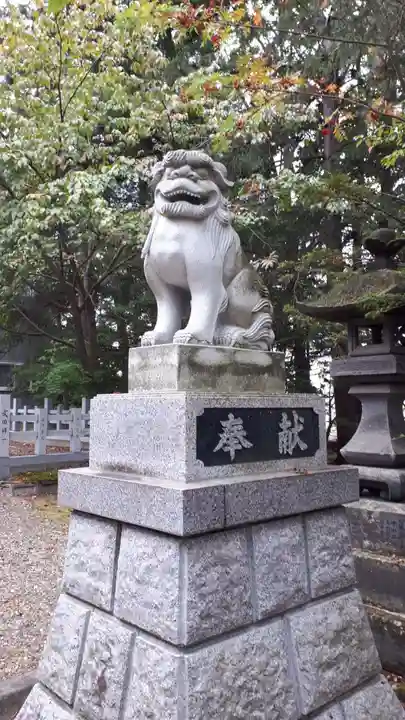 神楽神社の狛犬
