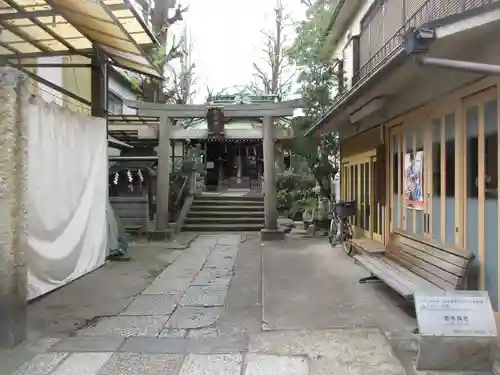 寄木神社の鳥居