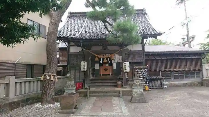 東山菅原神社の本殿・本堂