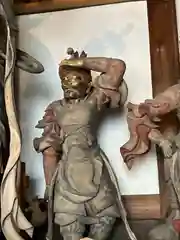 鶴林寺の像