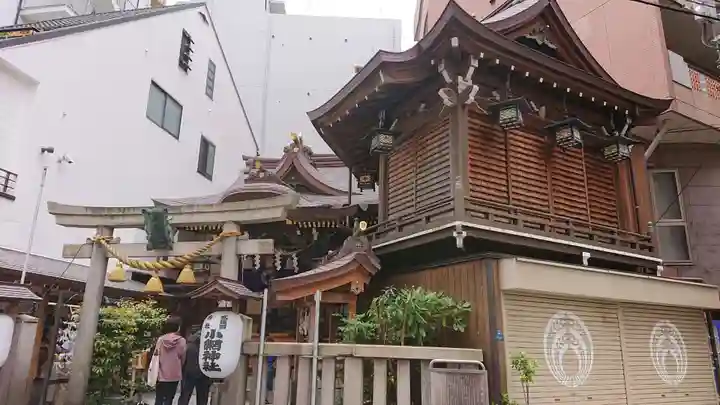 小網神社の本殿・本堂