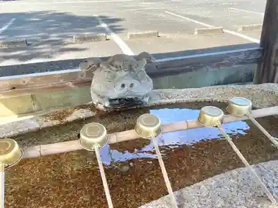 伊奈冨神社の手水舎
