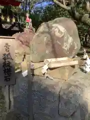 市原稲荷神社の建物その他