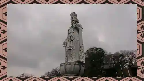 埼玉厄除け開運大師・龍泉寺（切り絵御朱印発祥の寺）(埼玉県)