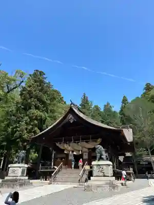 諏訪大社下社秋宮(長野県)