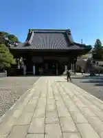 成田山光明堂の{uncategorized: "未分類", other: "その他", undefined: "問題あり", building: "その他建物", grave: "お墓", sacred_gate: "鳥居", guardian: "狛犬", statue: "像", buddha: "仏像", history: "歴史", nature: "自然", garden: "庭園", animal: "動物", pagoda: "塔", temizu: "手水舎", mountain_gate: "山門・神門", sanctuary: "本殿・本堂", subordinate: "末社・摂社", art: "芸術", scenery: "景色", jizo: "地蔵", ema: "絵馬", goshuin: "御朱印", omikuji: "おみくじ", items: "授与品その他", amulet: "お守り", goshuincho: "御朱印帳", eats: "食事", festival: "お祭り", votive_dance: "神楽", shichigosan: "七五三参", wedding: "結婚式", experience: "体験その他", initially: "初詣", around: "周辺", anti_infection: "感染症対策"}