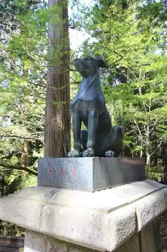 三峯神社の狛犬