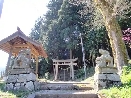 比太神社の狛犬