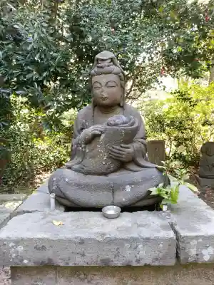 稱名寺（称名寺）の{uncategorized: "未分類", other: "その他", undefined: "問題あり", building: "その他建物", grave: "お墓", sacred_gate: "鳥居", guardian: "狛犬", statue: "像", buddha: "仏像", history: "歴史", nature: "自然", garden: "庭園", animal: "動物", pagoda: "塔", temizu: "手水舎", mountain_gate: "山門・神門", sanctuary: "本殿・本堂", subordinate: "末社・摂社", art: "芸術", scenery: "景色", jizo: "地蔵", ema: "絵馬", goshuin: "御朱印", omikuji: "おみくじ", items: "授与品その他", amulet: "お守り", goshuincho: "御朱印帳", eats: "食事", festival: "お祭り", votive_dance: "神楽", shichigosan: "七五三参", wedding: "結婚式", experience: "体験その他", initially: "初詣", around: "周辺", anti_infection: "感染症対策"}